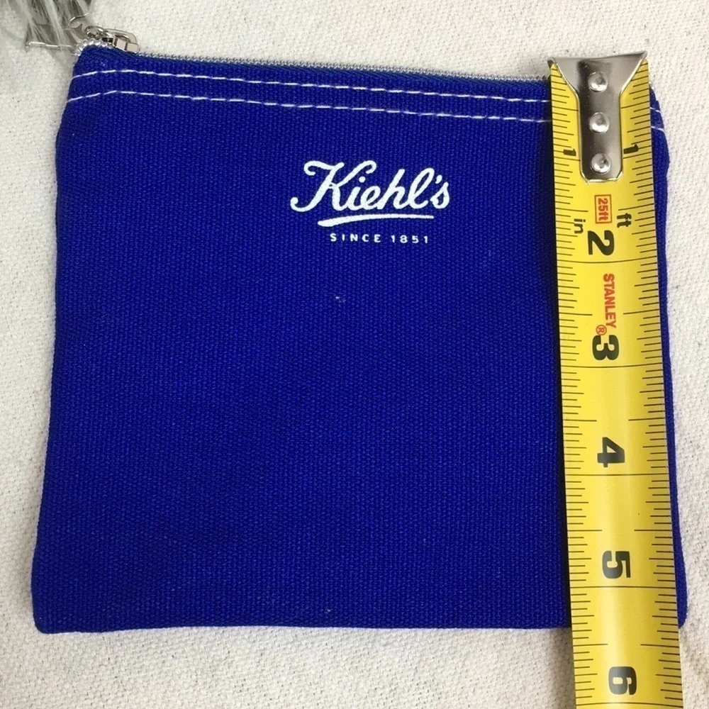 Kiehl’s Zippered canvas bag